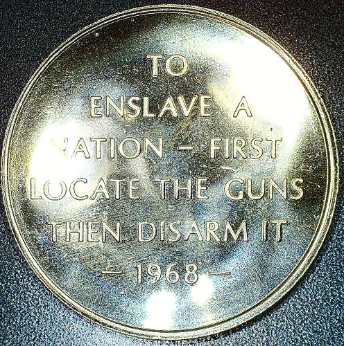1968 ETERNAL VIGILANCE PRICE OF FREEDOM EAGLE DISARM GUNS 1-5/16" MEDAL