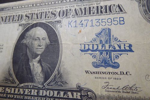 set of 2 paper silver dollar certificates (1923 large & 1935e small)