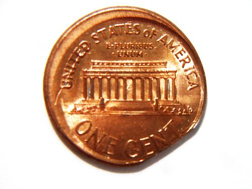 1999-P *Red* Lincoln Memorial Cent, (Double Error) Off Center and Clip Error Coin
