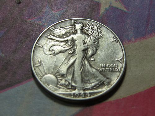 1944  WALKING LIBERTY HALF DOLLAR ~ WORLD WAR II ERA ~ LOT A935*