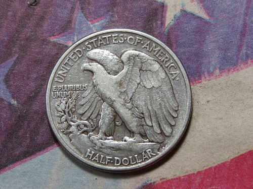 1944  WALKING LIBERTY HALF DOLLAR ~ WORLD WAR II ERA ~ LOT A935*