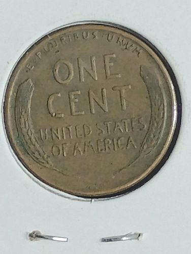 1946 LINCOLN WHEAT CENT VF-30 DIE CHIP BETWEEN R & T OF LIBERTY OBVERSE ERROR COIN