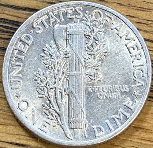 1939 mercury dime in EXTREMELY FINE+ condition