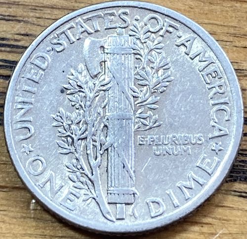 1941 mercury dime in EXTREMELY FINE condition