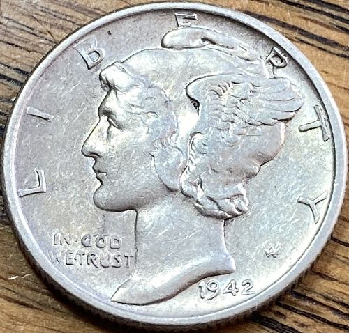 1942S mercury dime in EXTREMELY FINE condition