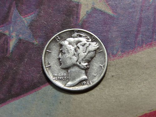 1945 MERCURY DIME (WORLD WAR 11 ERA)  (90% SILVER) ~ LOT 0262*