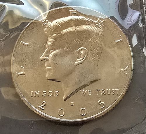 2005-D Kennedy Half Dollar - BU in Original Mint Cello (M33)
