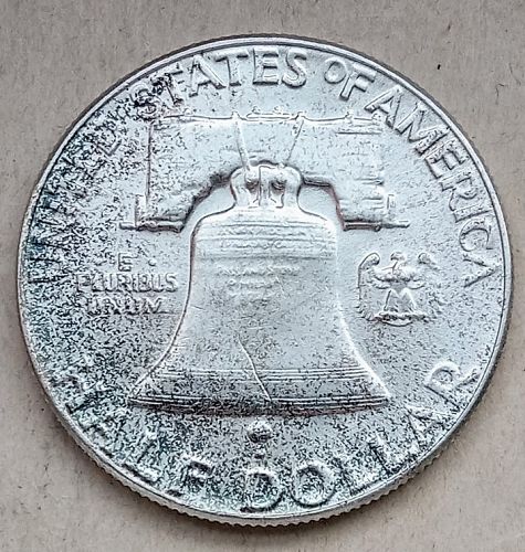 1954 Franklin Half Dollar &bull; .900 Silver &bull; Nice Toning &bull; FBL &bull; CH BU+  *fh546