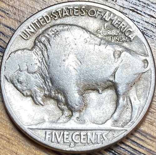 1935S buffalo nickel in VERY FINE condition