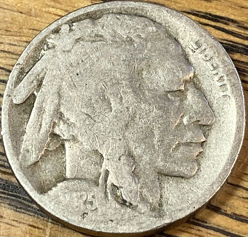 1925D buffalo nickel in GOOD condition
