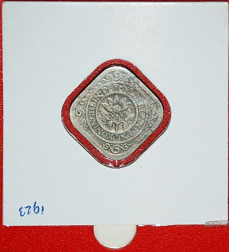 Ⰶ ORANGE AND SHELLS (1913-1943): NETHERLANDS ★ 5 CENTS 1923! WILHELMINA (1890-1948)!