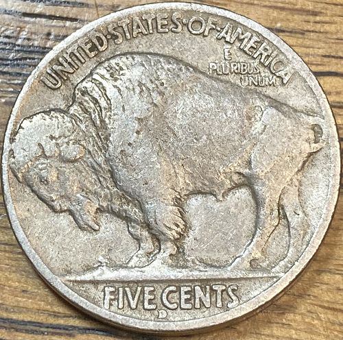 1915D buffalo nickel in VERY FINE condition