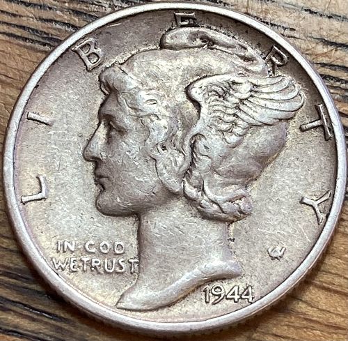 1944 mercury dime in EXTREMELY FINE condition