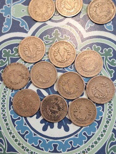 ROLL OF 40 LIBERTY (V) NICKELS