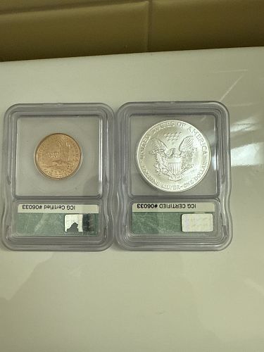 2000 (W) $1 SILVER EAGLE ICG MS70 & SACAGAWEA DOLLAR MILLENNIUM COIN SET LABELS