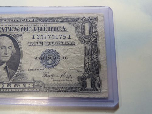 1935 E $1 SILVER CERTICATE NOTES (LOT OF 4 NOTES) - BLUE SEAL - LOT J668