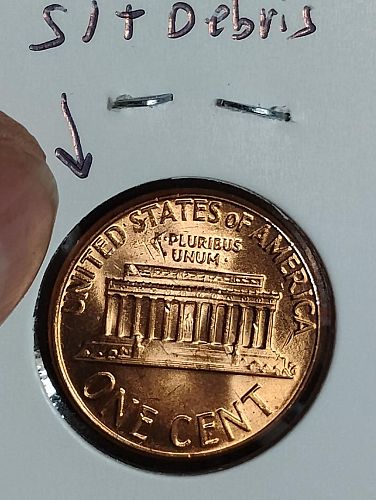1975 LINCOLN MEMORIAL CENT MS-65 RED STRUCK THROUGH DEBRIS  ON REVERSE