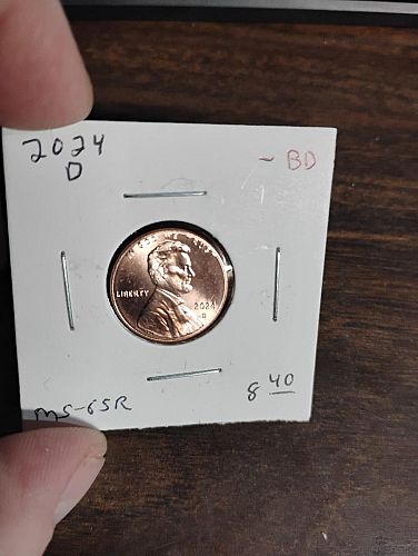 2024-D LINCOLN SHIELD CENT MS-65 RED