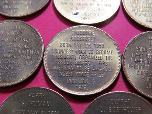 LOT OF 36 PRESIDENTIAL METALS WITH STORY ON REVERSE - (SEE PICTURES)  LOT J686