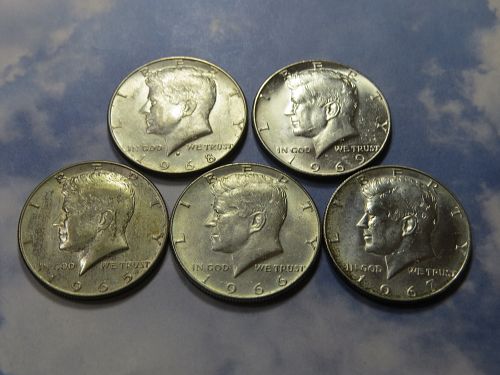 1965-1969-D KENNEDY HALF DOLLARS ( LOT OF 5 COINS) ~ 40% SILVER ~ LOT J767