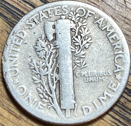 1941 mercury dime in VERY GOOD condition