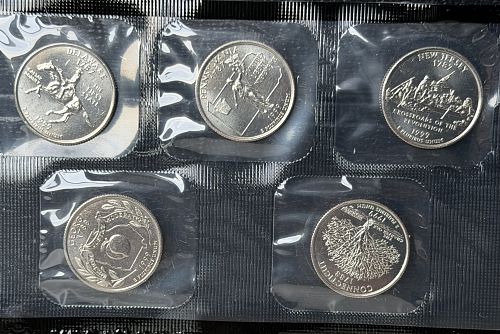 1999-D US Mint 5-Coin BU Condition Quarter Set Sealed in Mint Cellophane