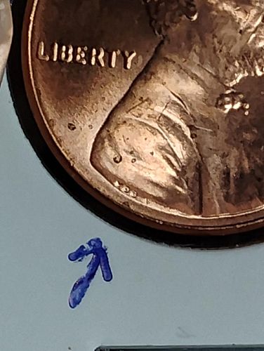 2023 LINCOLN SHIELD CENT EXTRA 'V' NEAR DESIGNER INITIALS , MS-64 RED