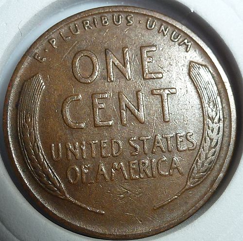 1930-D  AU Lincoln Wheat cent in ABOUT UNCIRCULATED ( 18-16 )