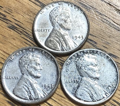 1943P/DS wheat pennies in VERY FINE-ALMOST UNCIRCULATED condition in a 3 coin lot