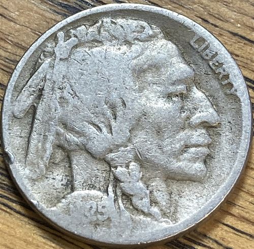 1925D buffalo nickel in GOOD condition