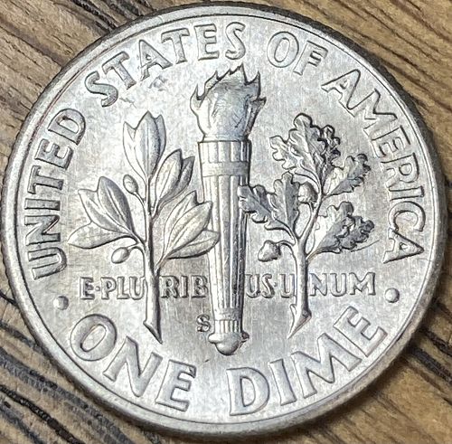 1946S FRESH FROM THE ROLL Roosevelt dime in UNCIRCULATED condition