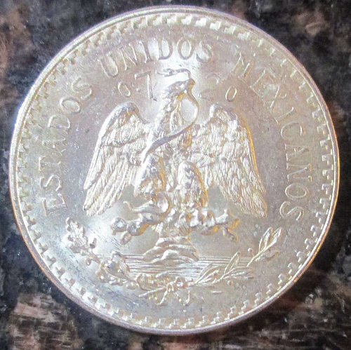 1943 Mexican Silver 1 Peso Silver Cap and Ray **BRILLIANT UNCIRCULATED*