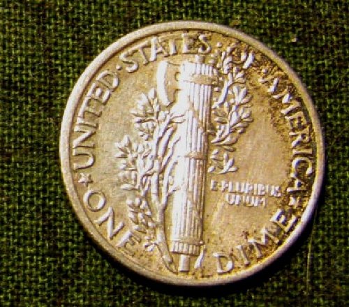 1942 Mercury Dime toned AU-+ near full split bands! A-25