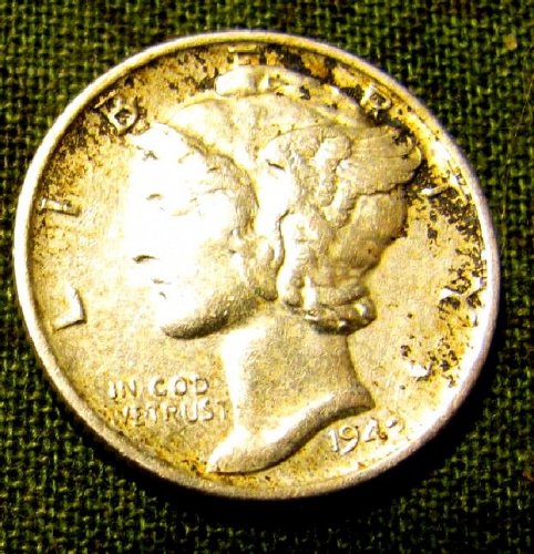 1942 Mercury Dime toned AU-+ near full split bands! A-25