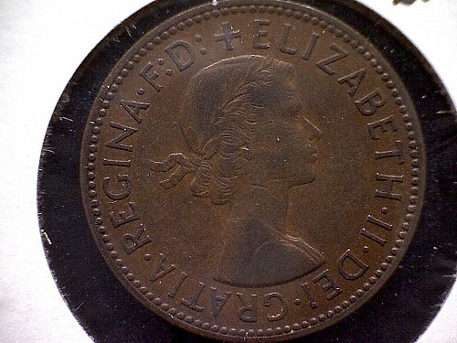 1956 GREAT BRITAIN QUEEN ELIZABETH 11  HALF PENNY