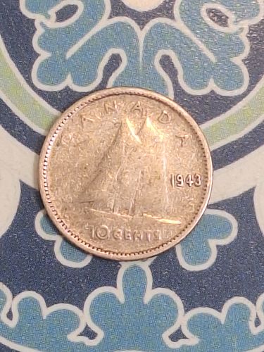 1943 CANADA 10 CENTS SILVER      cl82