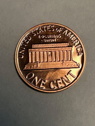 This is a proof coin in excelent condition with no finger prints uncurculated