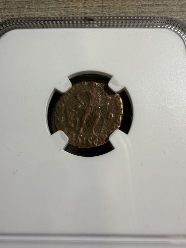 Western Roman Empire Gratian, AD 367-383 AE4 (Nummus) Decline/Fall
