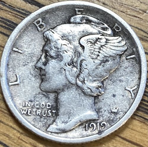 1919 mercury dime in  VERY FINE condition