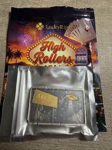 "Area 51" Lucky Rips 5oz Silver Bar with 7.5g gold