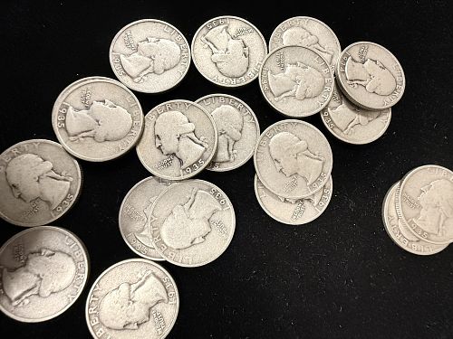 1935-D Washington Quarter, F/VF. 1 coin. (17655)