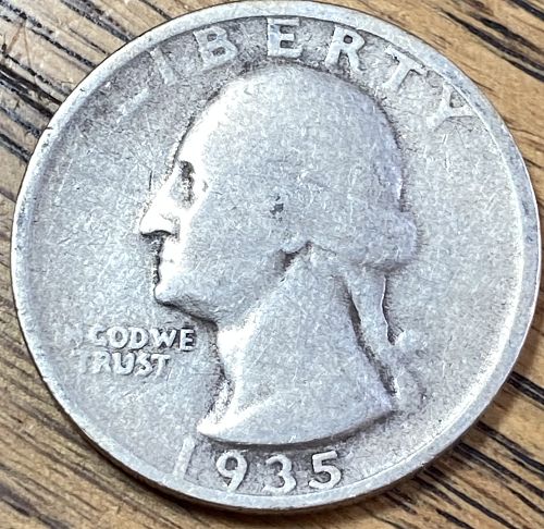 1935D Washington quarter ALMOST GOOD condition