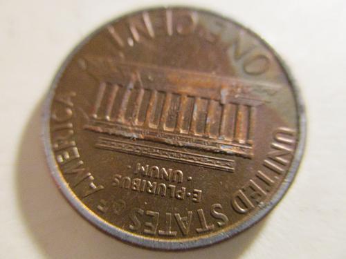 Off center with partial copper cover missing? 1995 P Lincoln Memorial Cent Small