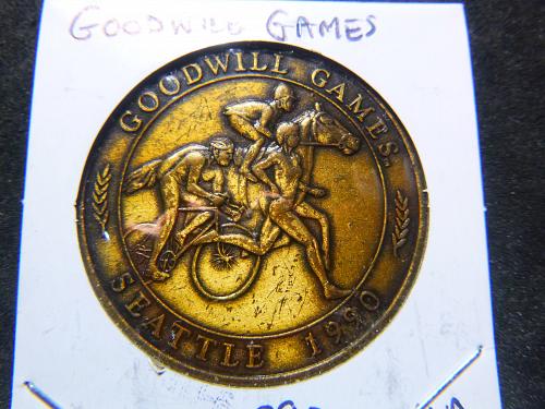 SEATTLE 1990 HORSE RUNNER BICYCYLE  GOODWILL GAMES MEDALLION