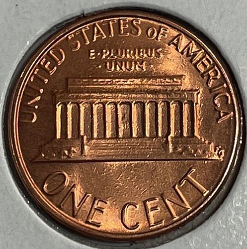 1982 Lincoln Memorial Cent : Copper - Small Date.  11324