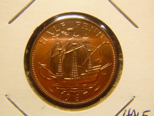 GREAT BRITAIN 1967 HALF PENNY