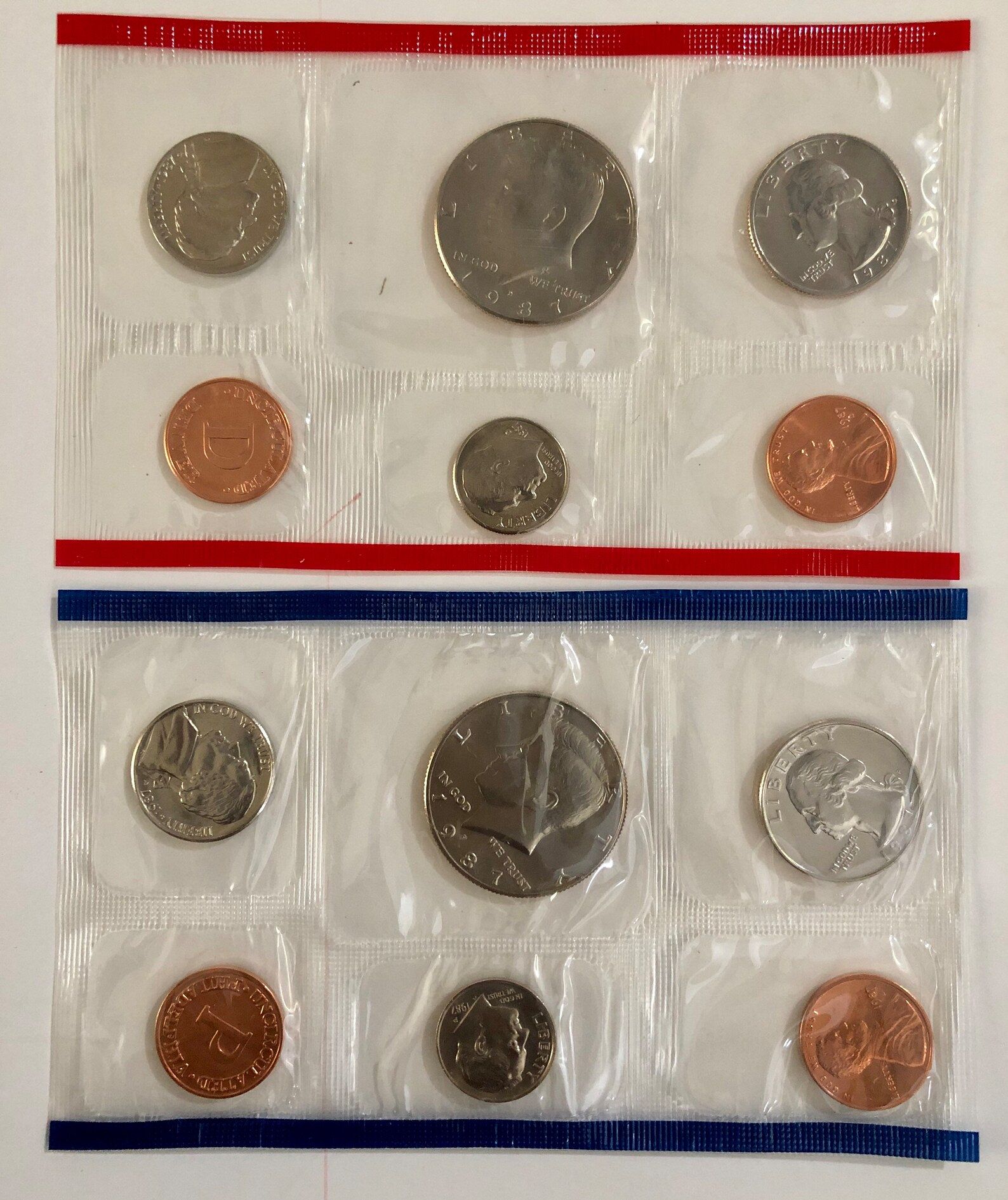 1987 US Mint Set P&D Uncirculated 1987 US Mint Set P&D Uncirculated