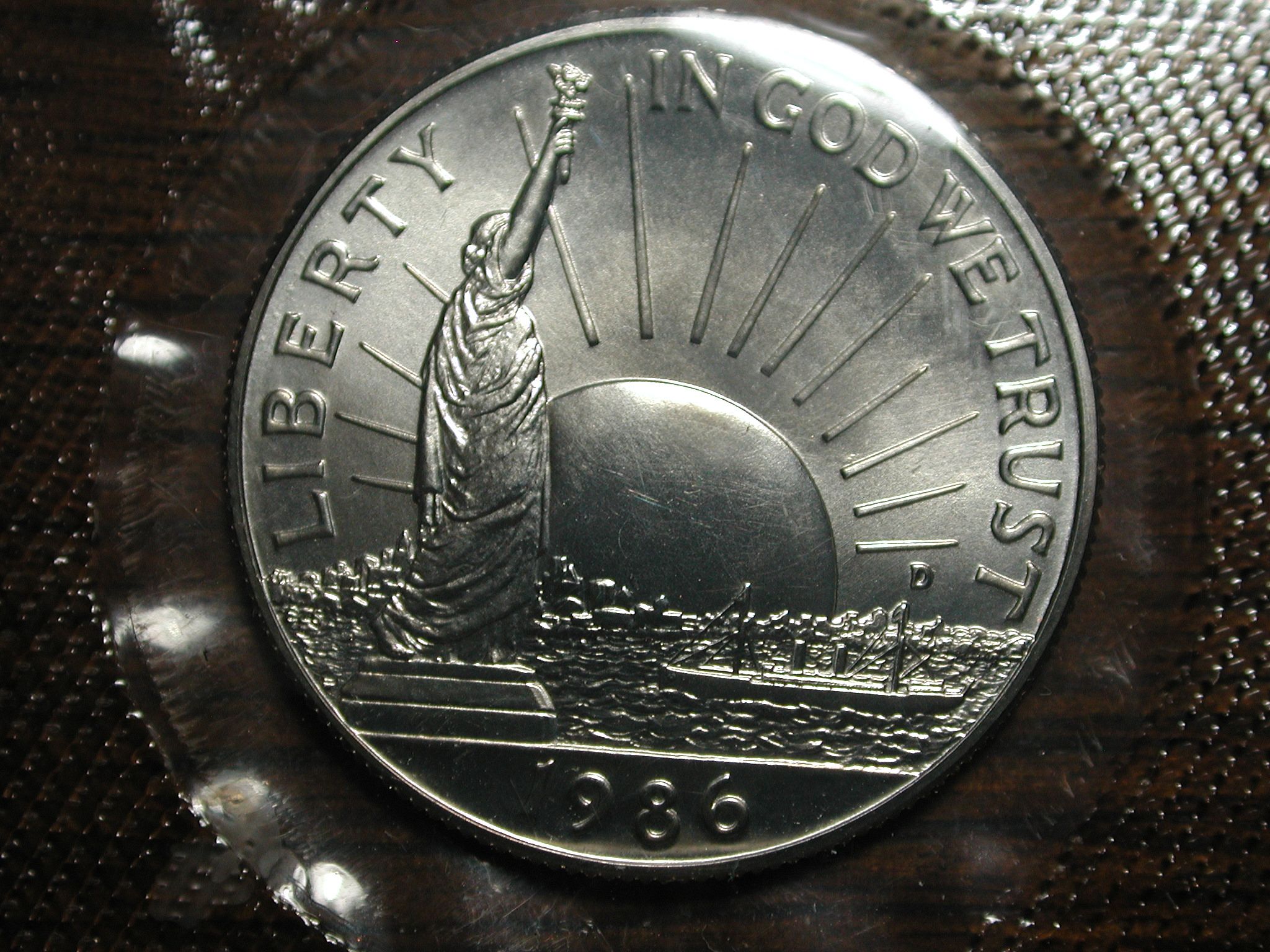 1986d Liberty Half Dollar In Original US Mint Box NICE For Sale Buy 1986d-liberty-half-dollar-in-original-us-mint-box-nice-for-sale-buy