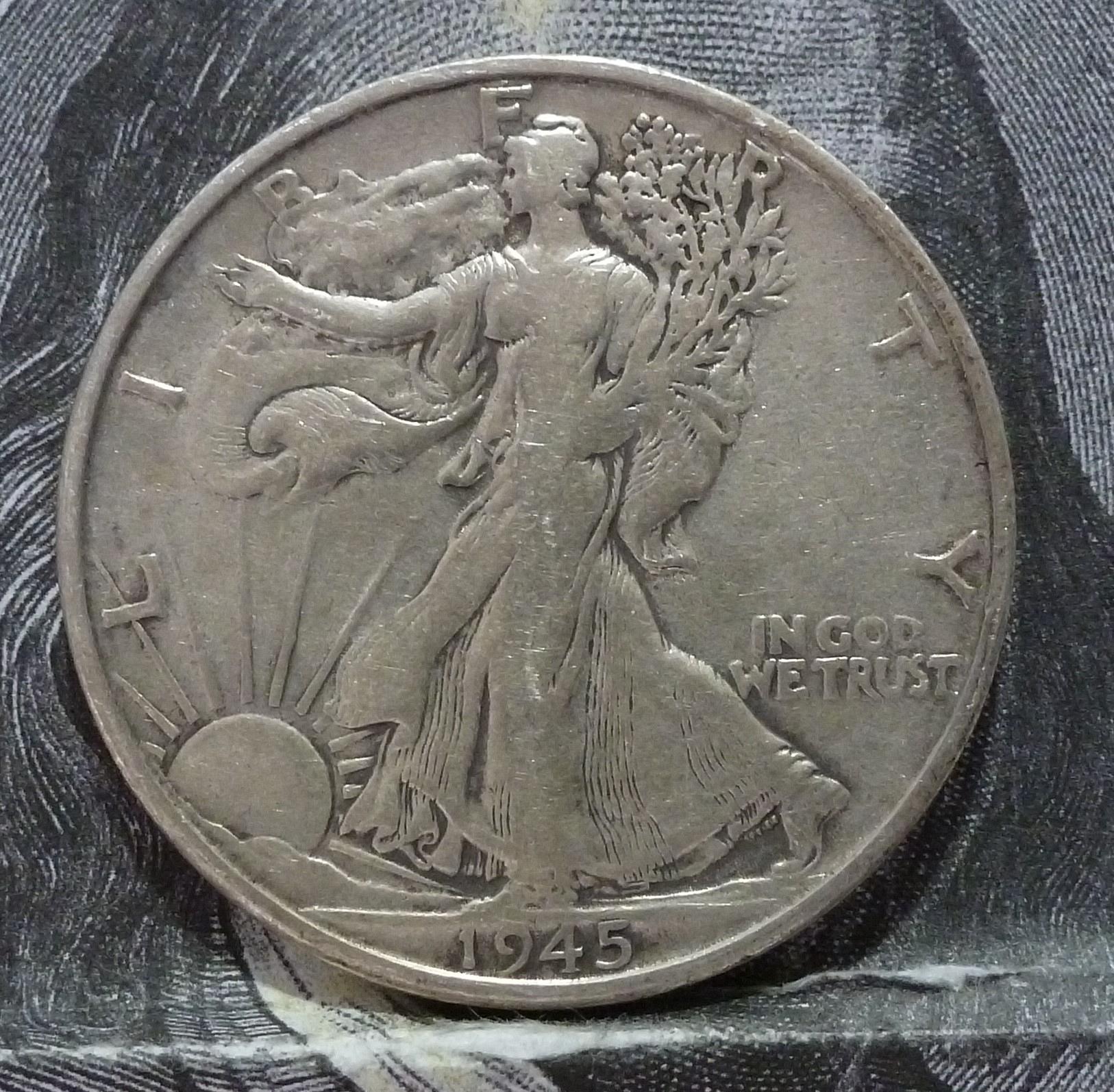 1945 S Walking Liberty Half Dollar in Extra Fine Grade ( 6005 ) - For ...